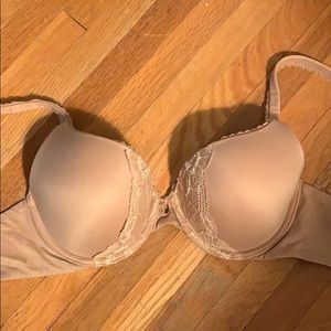 Beige VS Bra